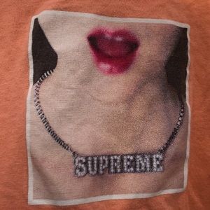 SUPREME Necklace T-Shirt